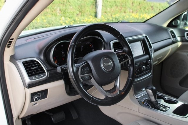 2020 Jeep Grand Cherokee Laredo