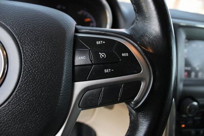 2020 Jeep Grand Cherokee Laredo