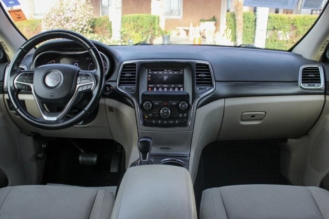 2020 Jeep Grand Cherokee Laredo