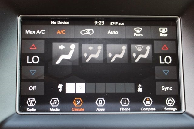 2020 Jeep Grand Cherokee Laredo