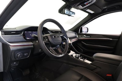 2025 Jeep Grand Cherokee Overland