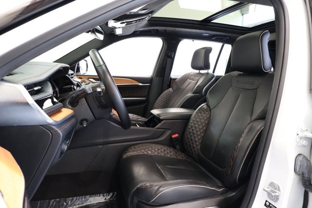 2022 Jeep Grand Cherokee Summit