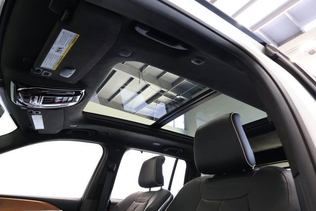 2022 Jeep Grand Cherokee Summit