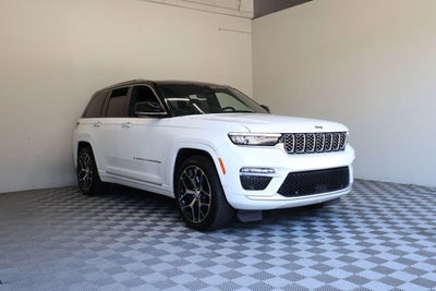2022 Jeep Grand Cherokee Summit