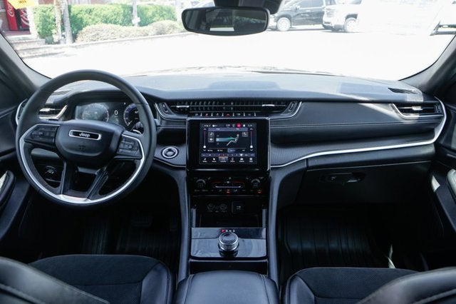 2024 Jeep GRAND CHEROKEE L Altitude