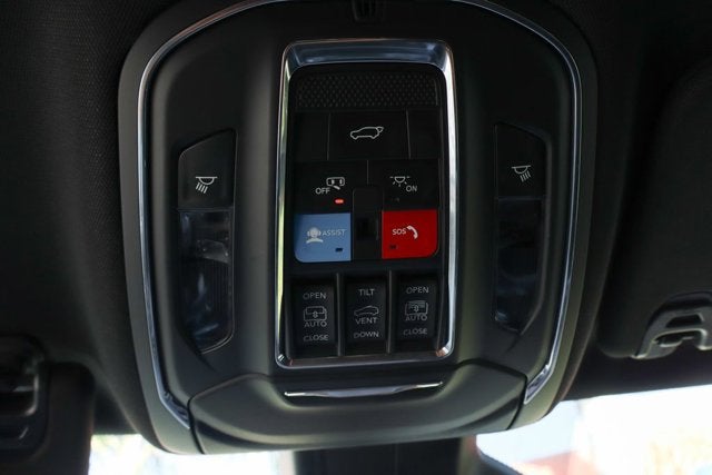 2023 Jeep Wagoneer Base