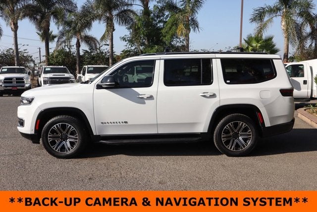 2023 Jeep Wagoneer Base