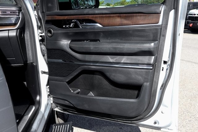 2022 Jeep Grand Wagoneer Series II