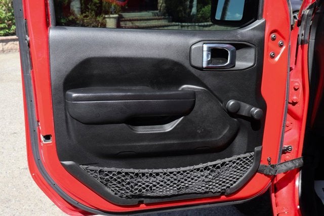 2022 Jeep Gladiator Sport