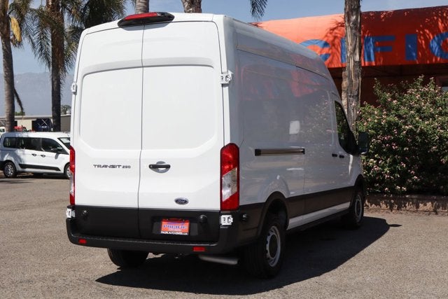 2023 Ford TRANSIT PASSENGER WAGON XLT