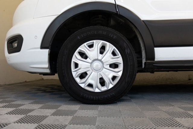 2023 Ford Transit Passenger Wagon XLT