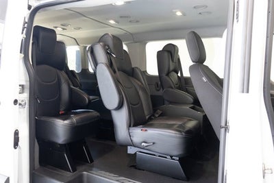 2023 Ford Transit Passenger Wagon XLT