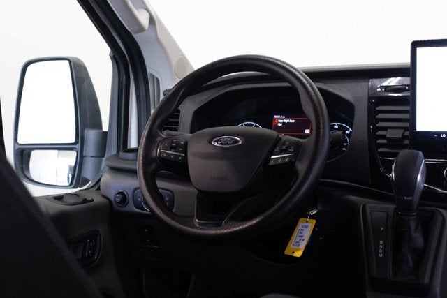2023 Ford Transit Passenger Wagon XLT
