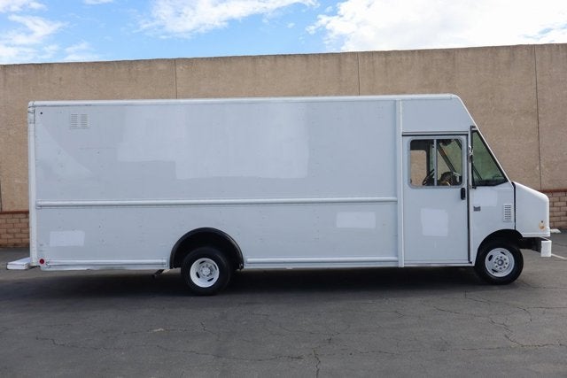 2016 Ford E-450SD Base