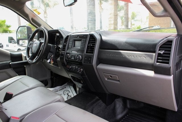 2017 Ford F-550SD XL