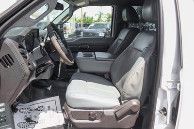 2013 Ford F-550SD XL