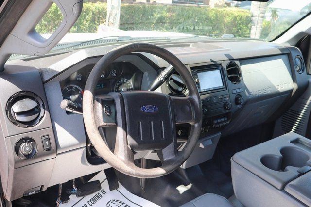 2013 Ford F-550SD XL