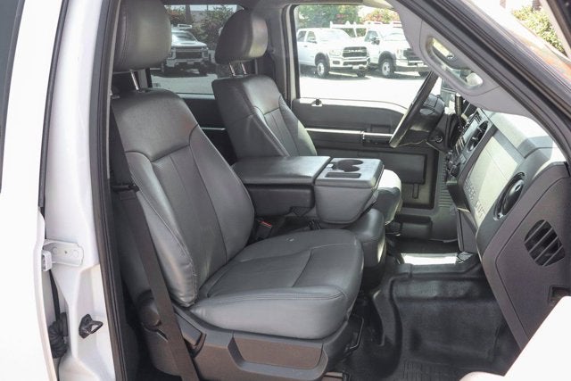 2013 Ford F-550SD XL