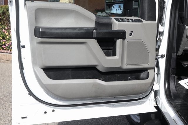 2017 Ford F-550SD XL