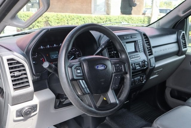 2017 Ford F-550SD XL