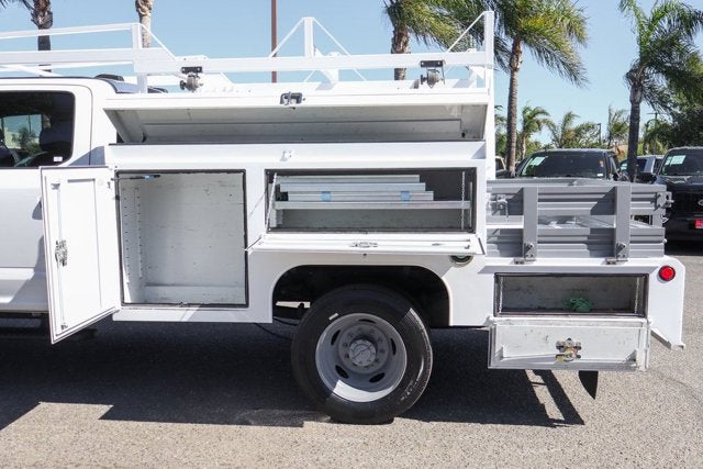 2022 Ford F-550SD XL