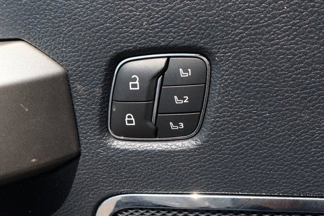 2022 Ford F-550SD Lariat