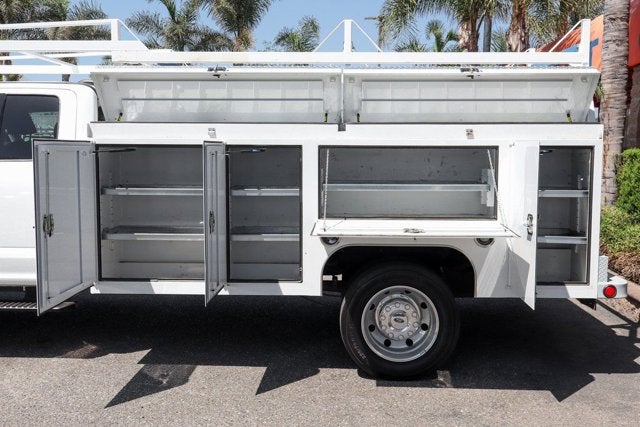 2022 Ford F-550SD Lariat