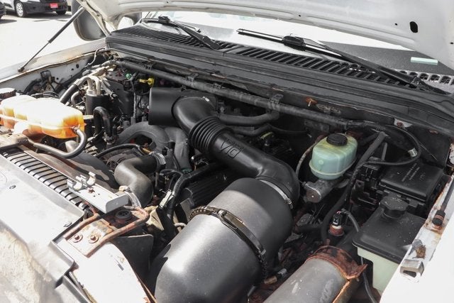 2001 Ford F-550SD XL