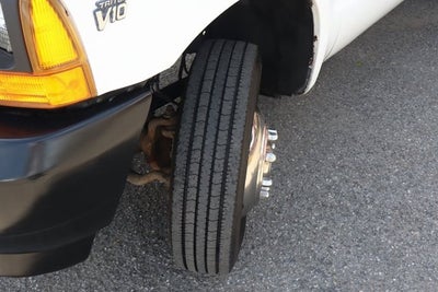 2001 Ford F-550SD XL