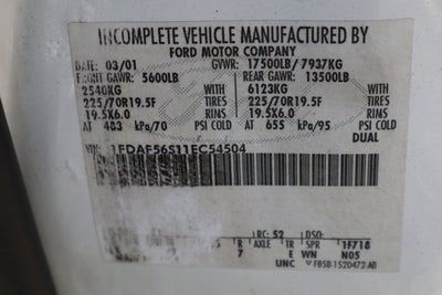 2001 Ford F-550SD XL