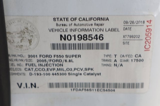 2001 Ford F-550SD XL