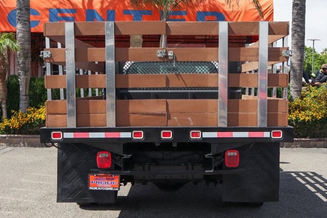 2001 Ford F-550SD XL