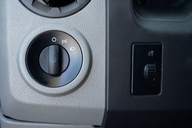 2013 Ford E-450SD Base
