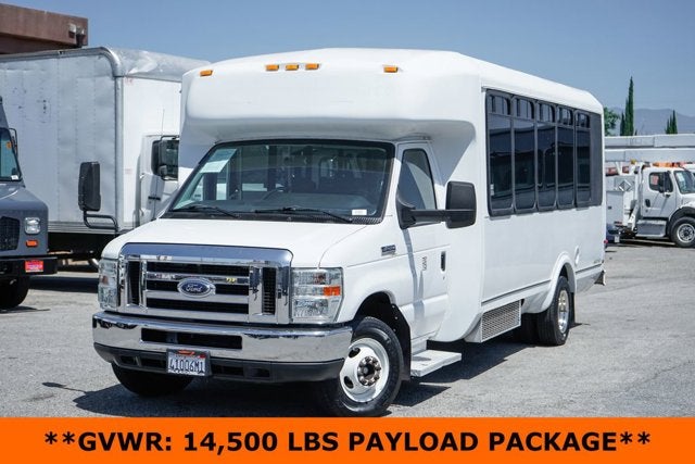 2013 Ford E-450SD Base