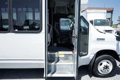 2013 Ford E-450SD Base