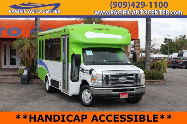 2015 Ford E-450SD Base