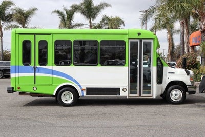 2015 Ford E-450SD Base