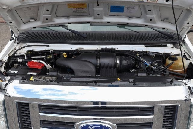 2015 Ford E-450SD Base