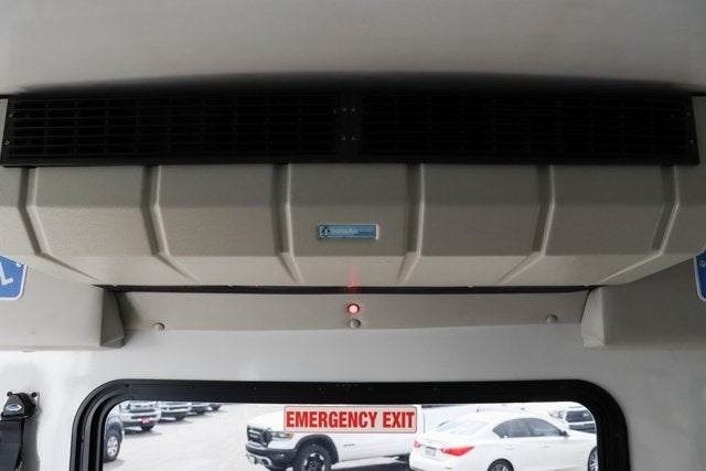 2015 Ford E-450SD Base