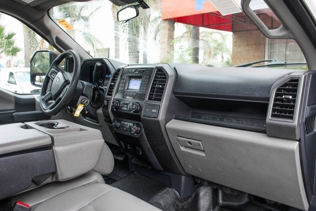 2022 Ford F-600SD XL