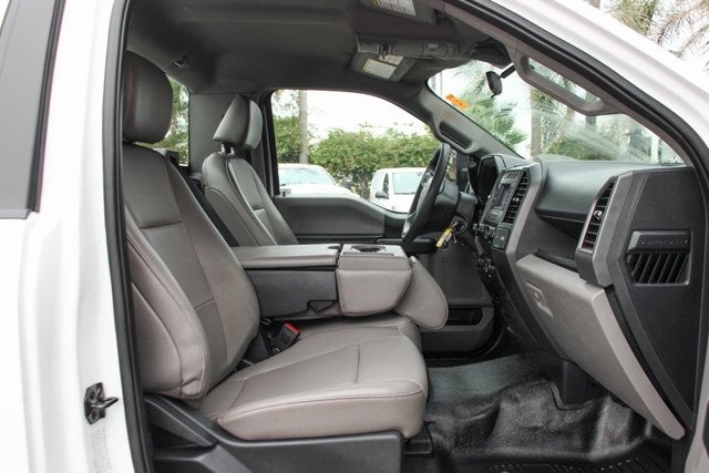 2022 Ford F-600SD XL