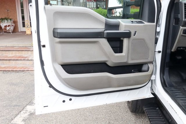 2022 Ford F-600SD XL