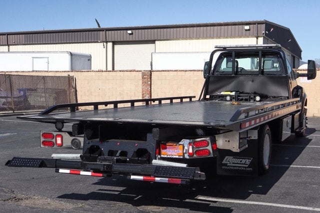 2023 Ford F-650SD Base