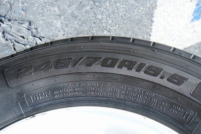 2017 Ford F-650SD Base