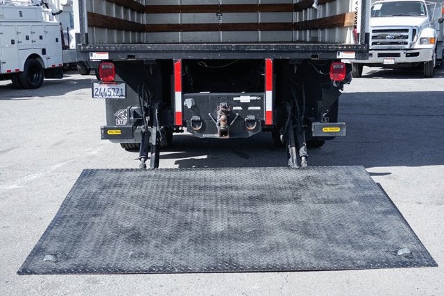 2016 Ford F-650SD Base