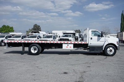 2016 Ford F-650SD Base