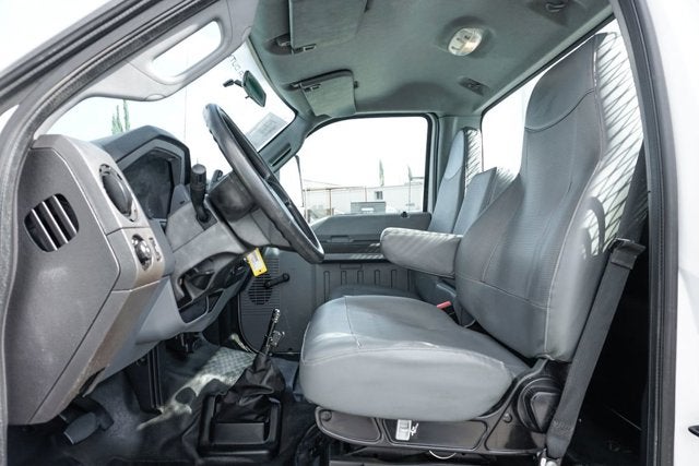 2016 Ford F-650SD Base