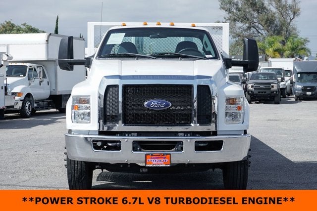 2016 Ford F-650SD Base