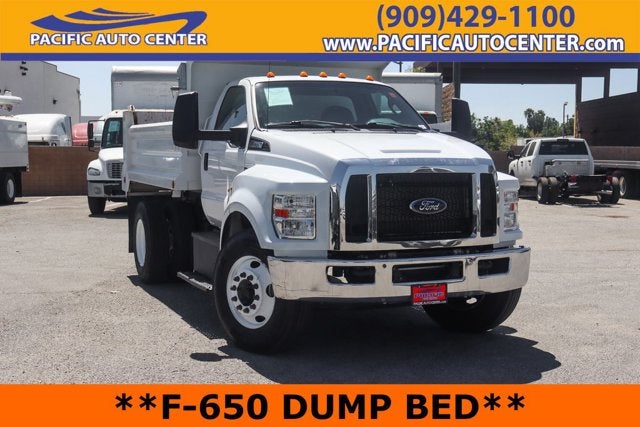 2022 Ford F-650SD Base