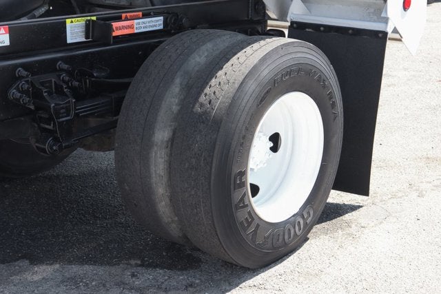 2023 Ford F-650SD Base